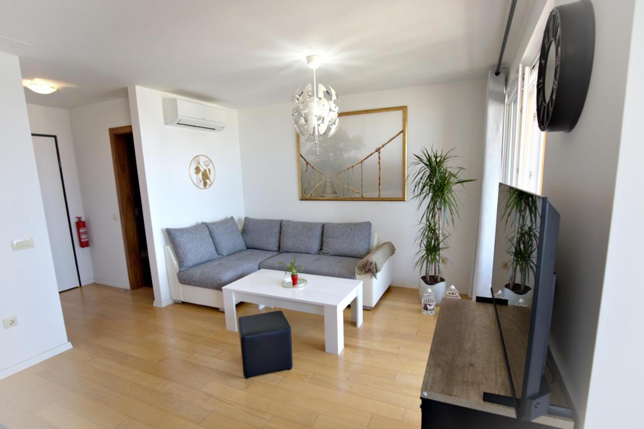 Mai Apartament *